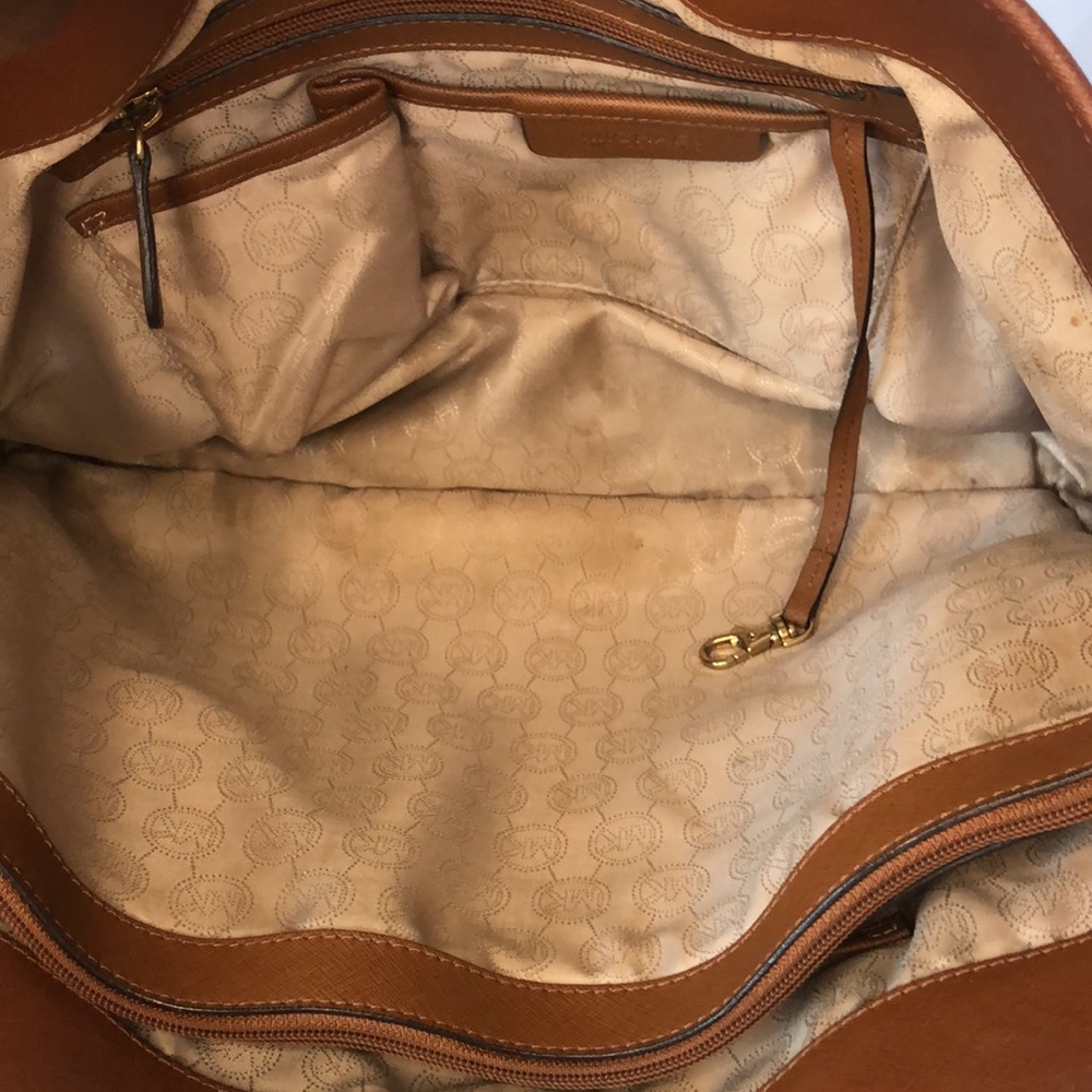MICHAEL KORS brown saffiano leather large jet set travel tote. - Picture 12 of 15